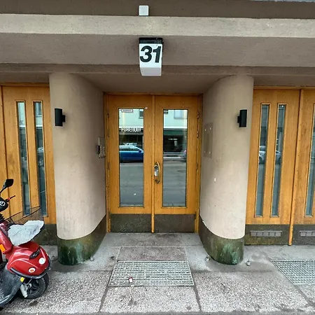 Apartment Kotimaailma Kamppi - 1br In The Center 3*